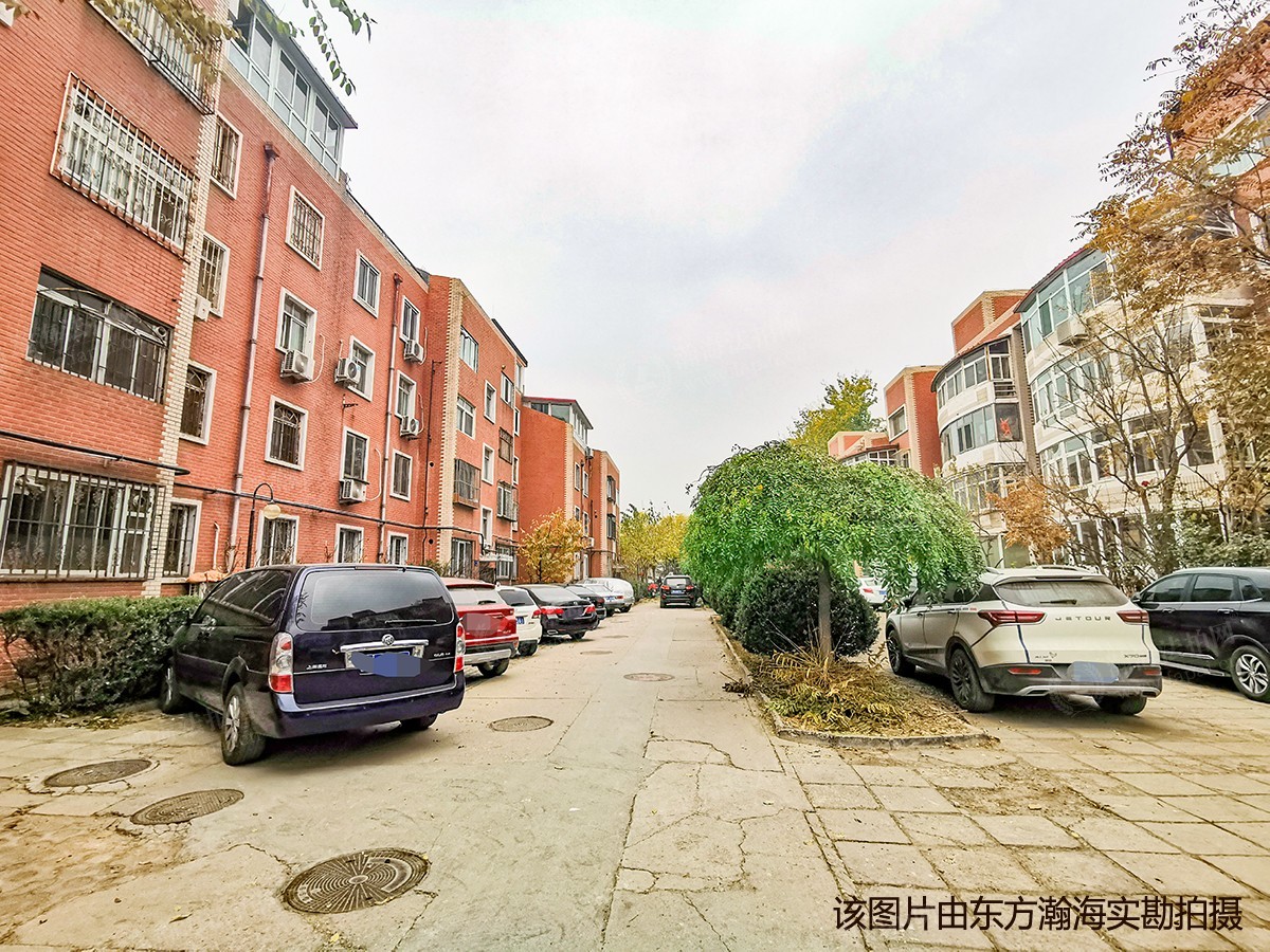 昌平都市芳园丽湖园2号楼3单元302室复式