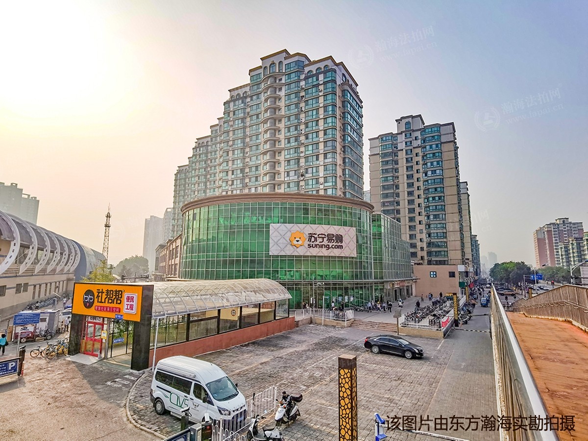 时尚街区西区54号楼1单元141室