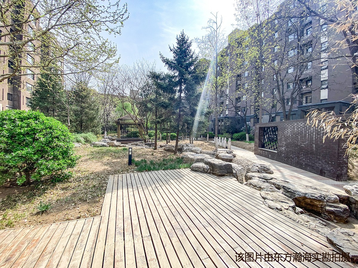 万科中粮假日风景C区1号楼415室（LOFT）
