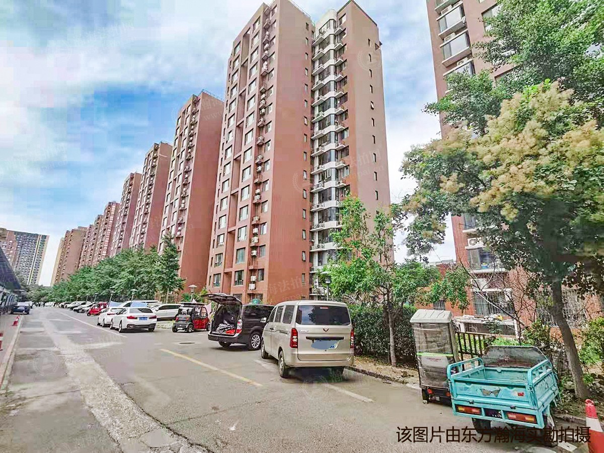 彩虹新城45号楼1单元604室