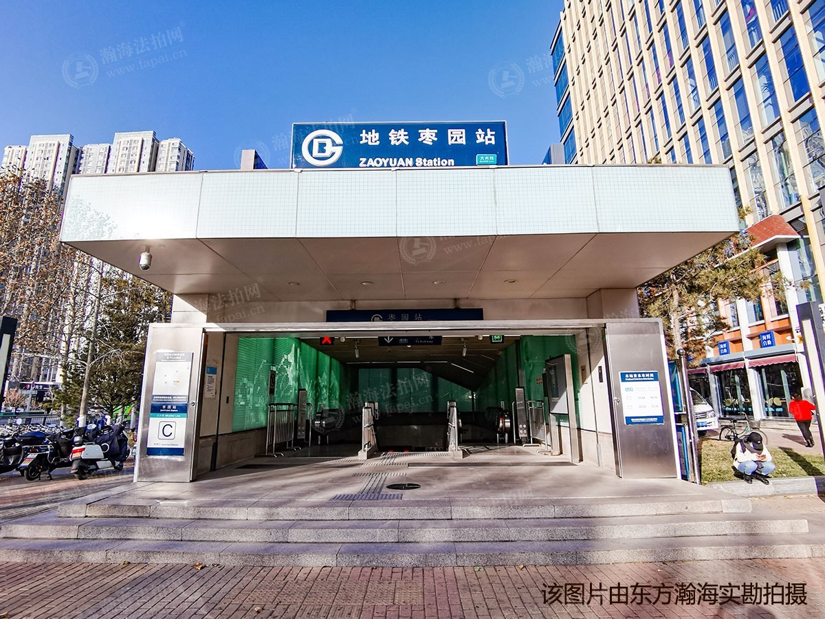 丽园B区2号楼1单元701室及1车位（复式）