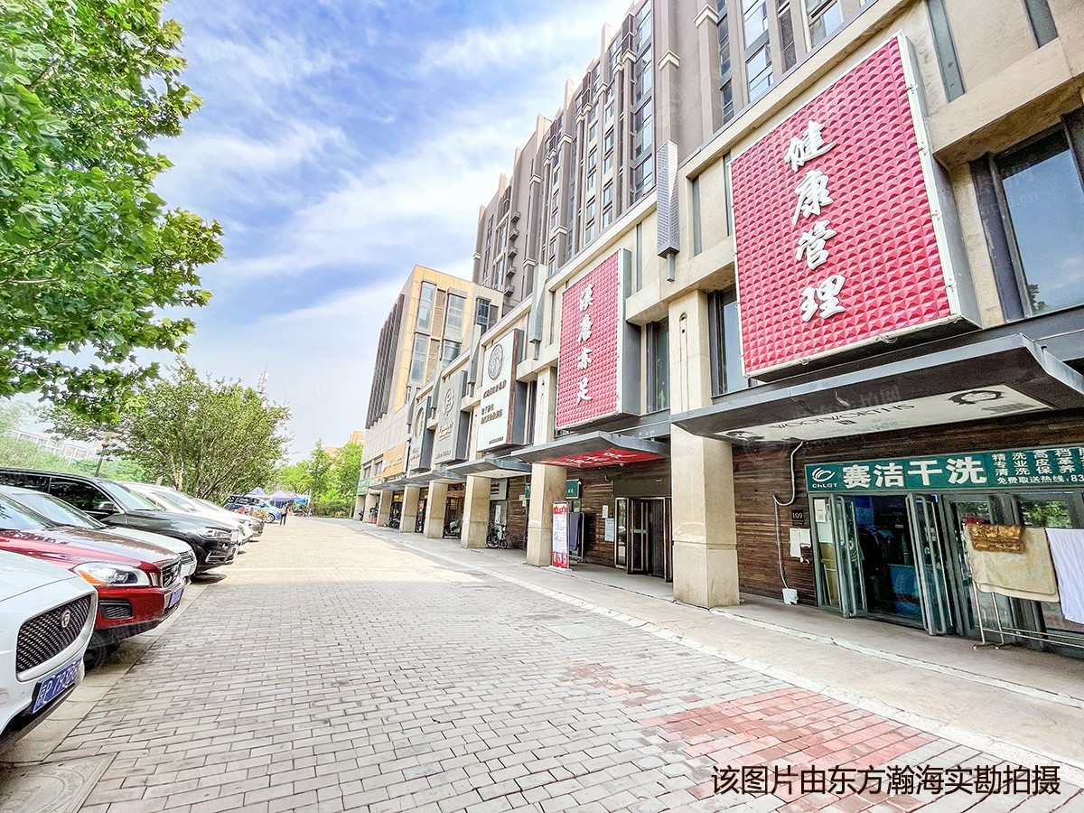 万科中粮假日风景G区1号楼2512室
