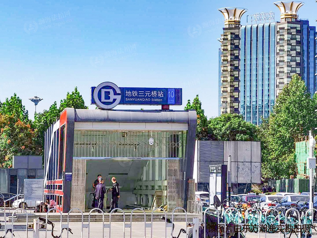 凤凰城一期1号楼303室