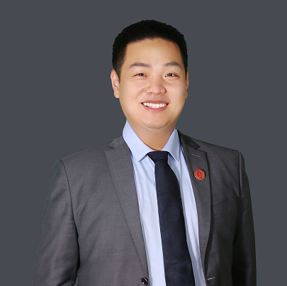 薛立杰  法拍经理        