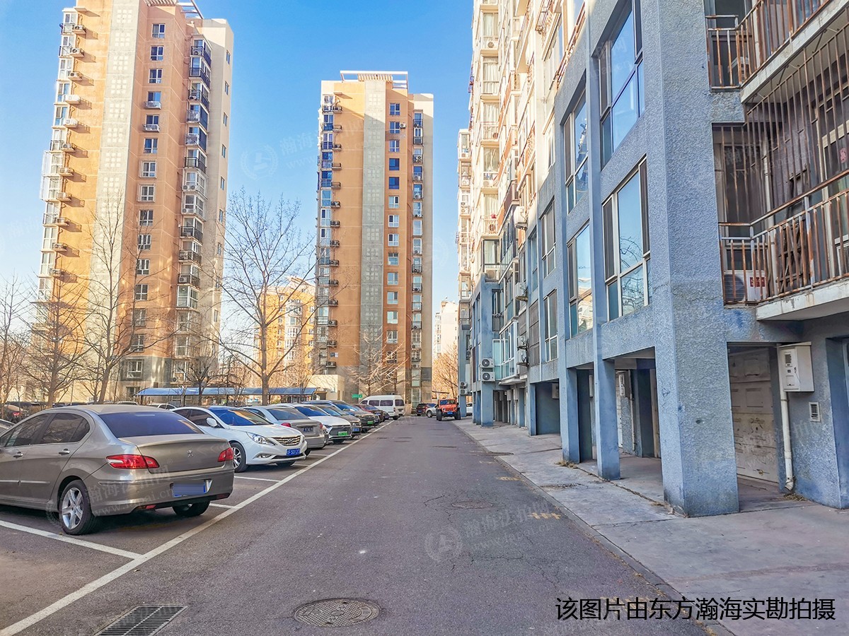 丽园B区22号楼5单元202室