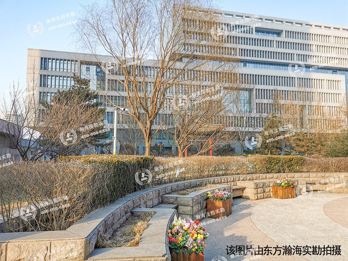 绿地中心11号楼5207室