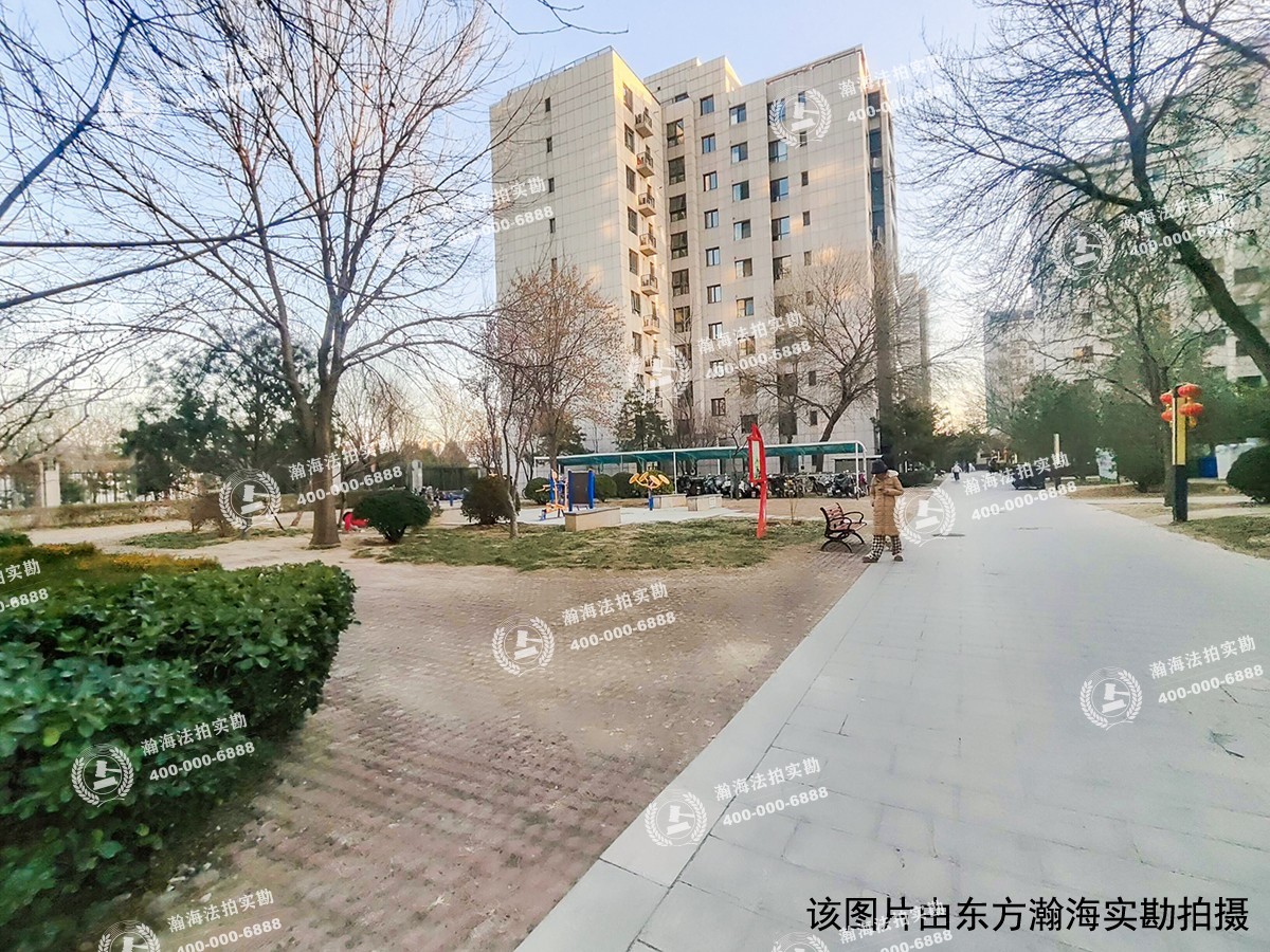 锦绣大地物流港1号楼7B044室