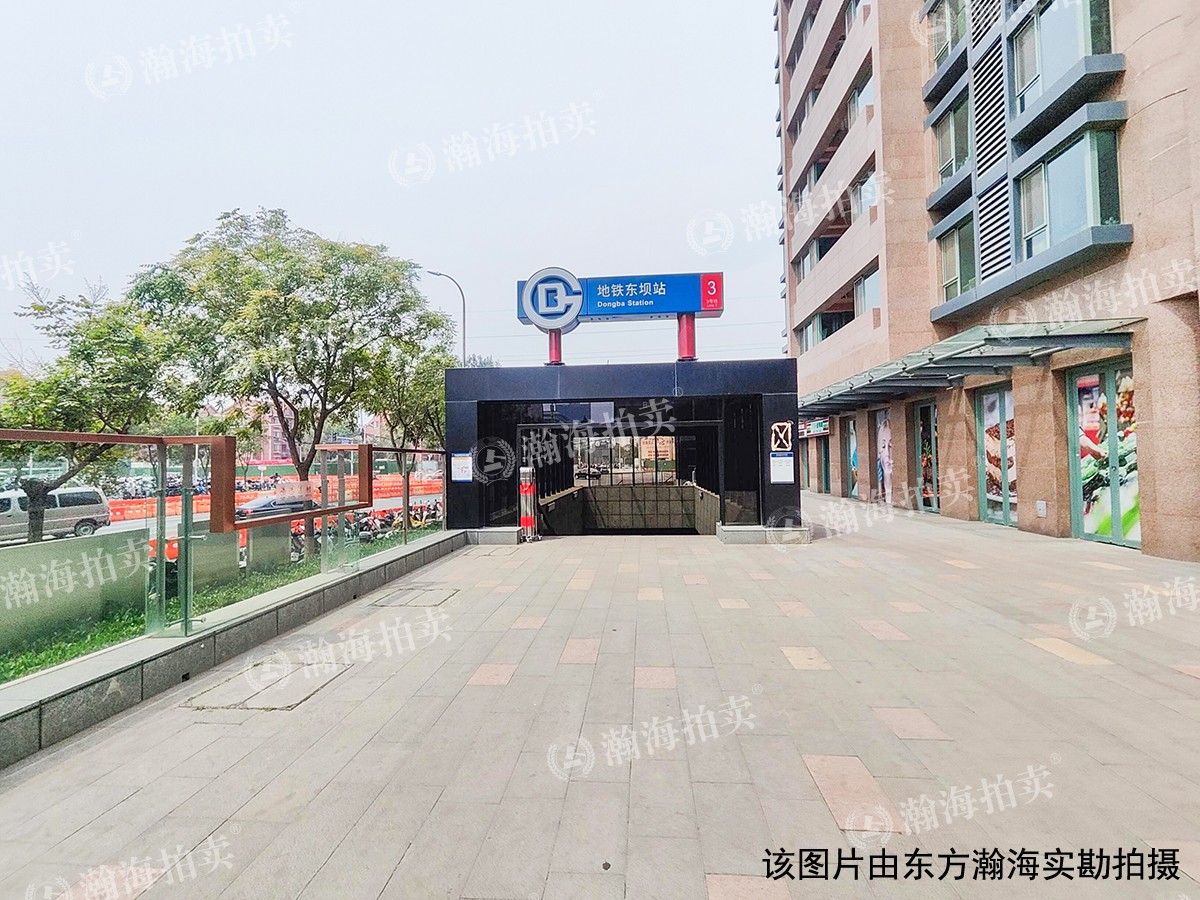 利锦府府上3号楼208室