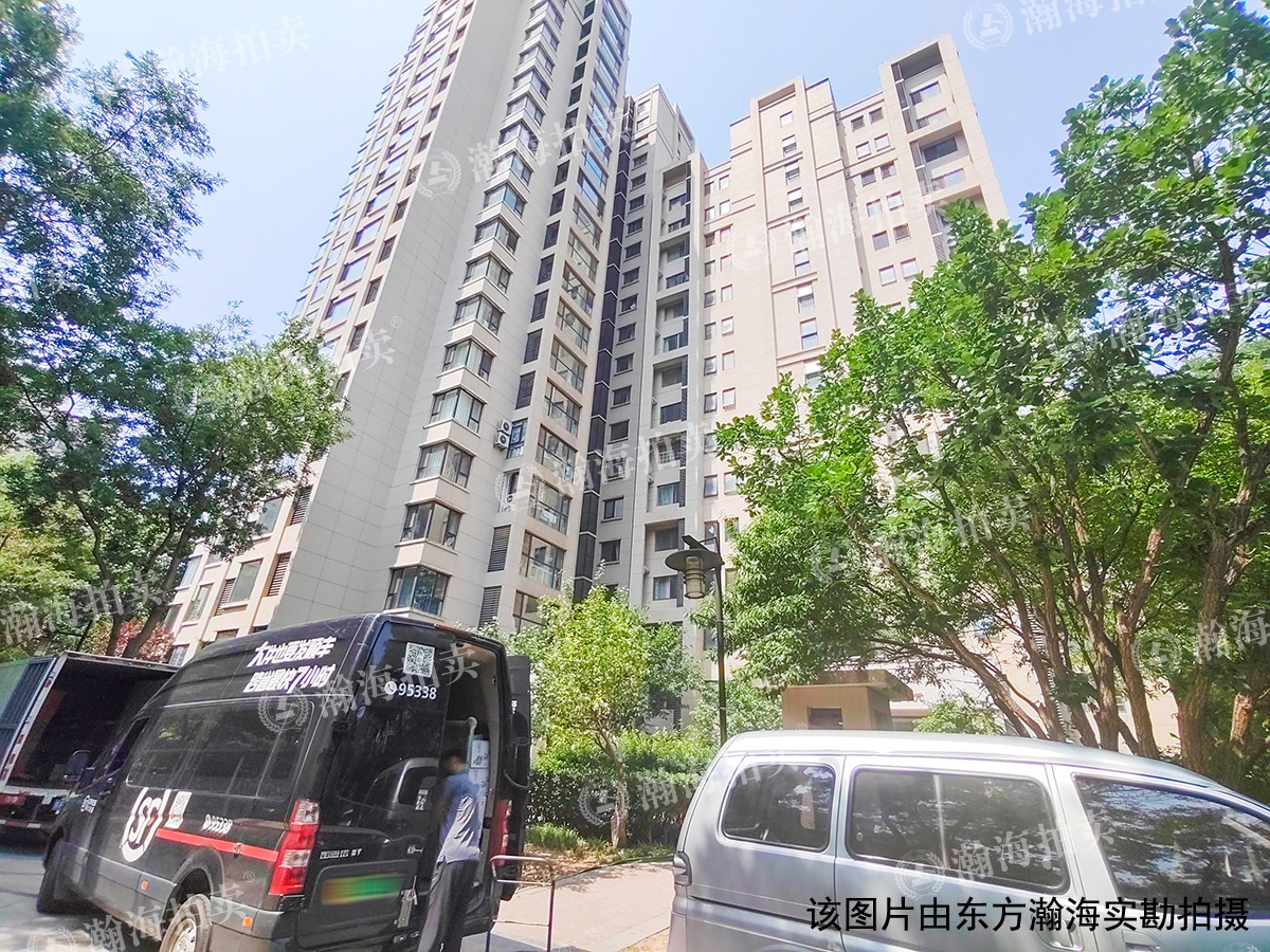 鸿坤理想城礼域府6号楼1单元506室