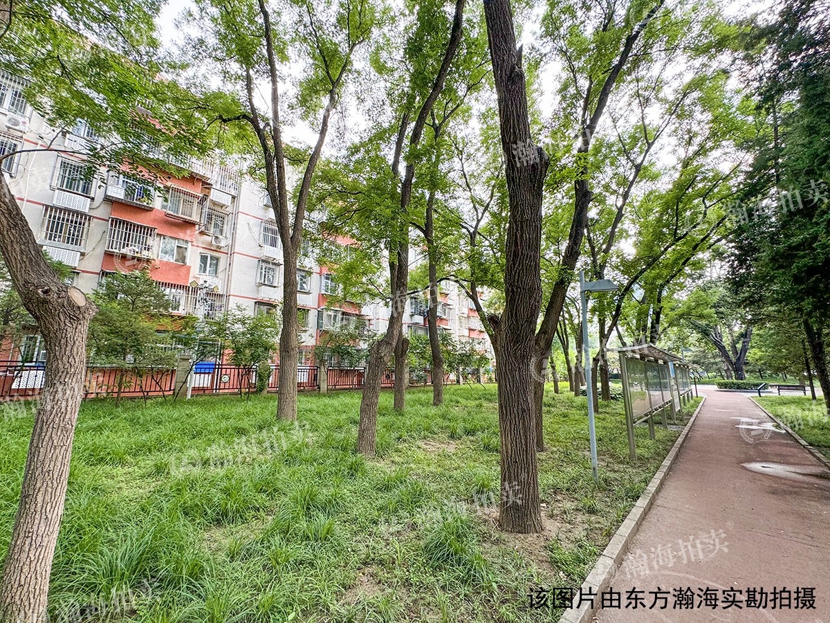 远洋万和城A区10号楼负2177号（1车位）