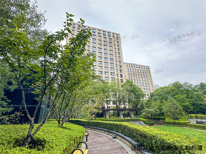 17980d47-341b-4ffe-bee1-e353a3f9c88d(3)