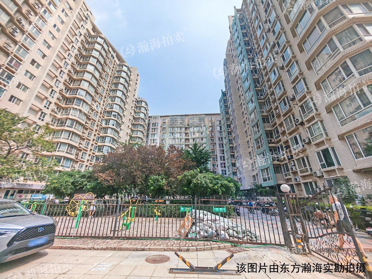 华府景园1号楼4单元302室