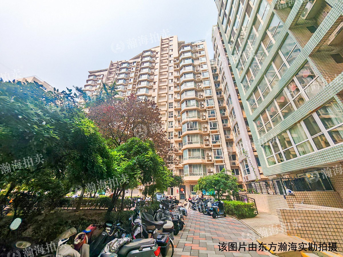 华府景园1号楼4单元302室