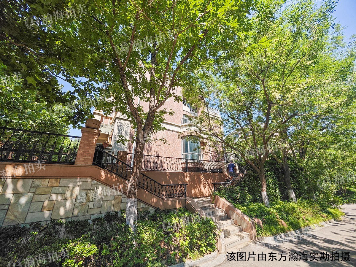 天地美墅222号楼222-2室