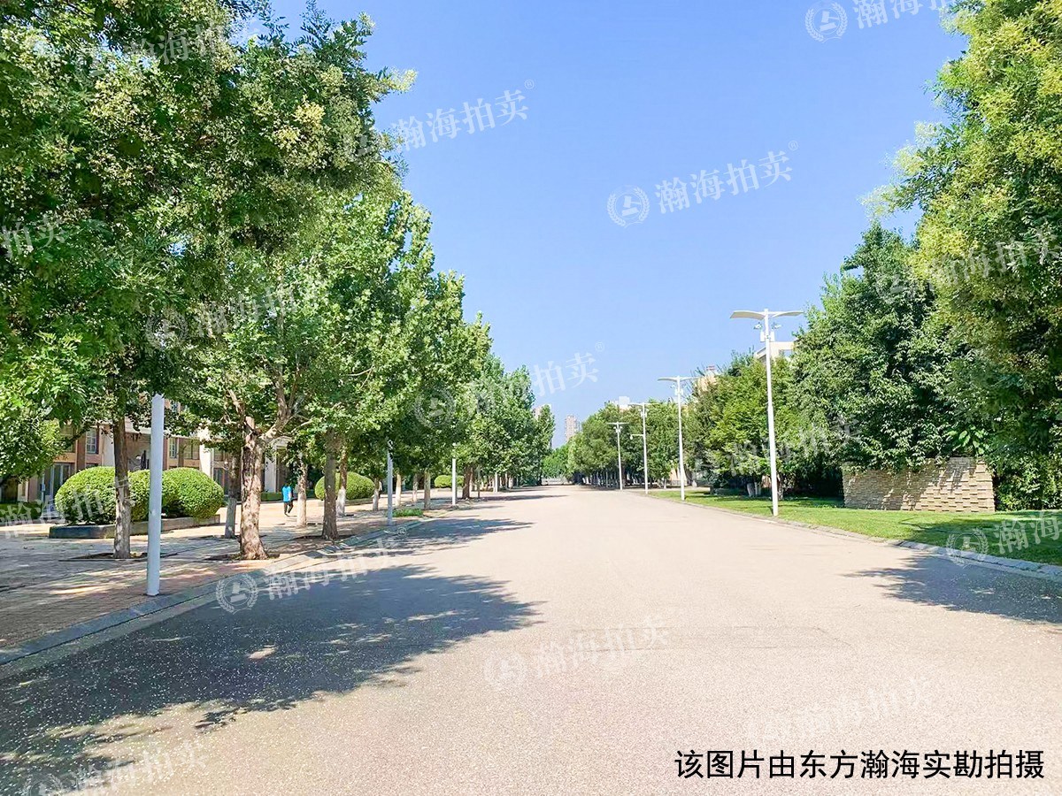 天地美墅216号楼03室