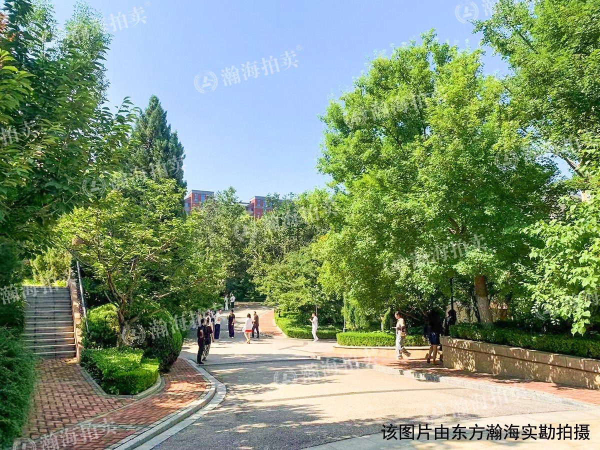 天地美墅216号楼03室