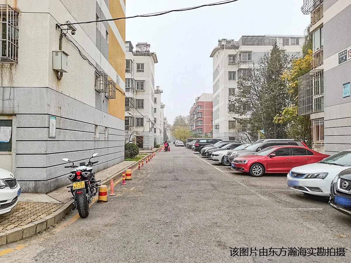 建材城东一里21号楼2单元402室