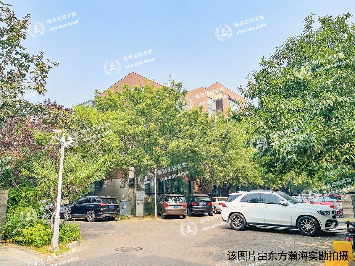 开利园小区60号楼1-401室