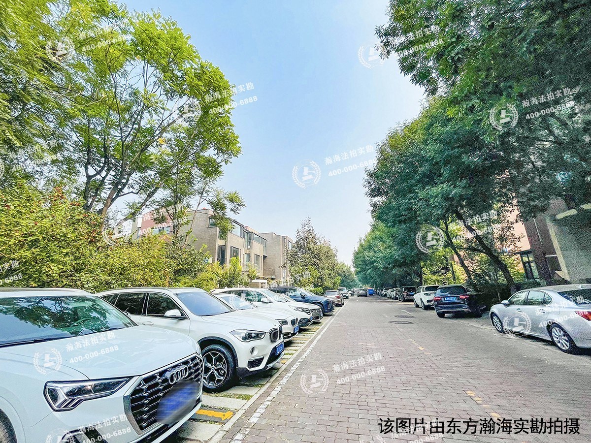 开利园小区60号楼1-401室