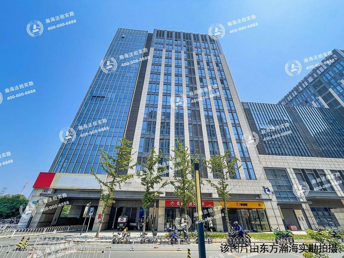 绿地启航社6号楼1015室