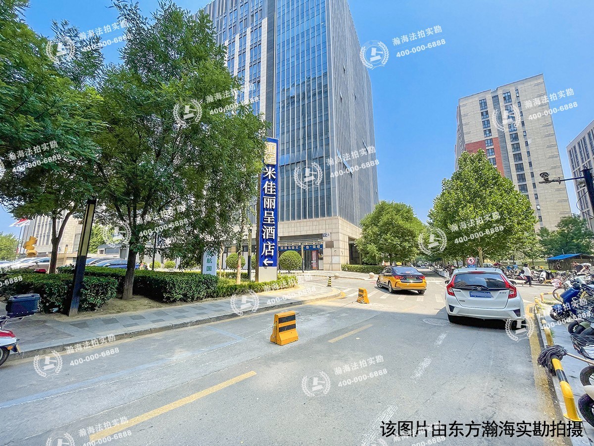 绿地启航社6号楼1015室