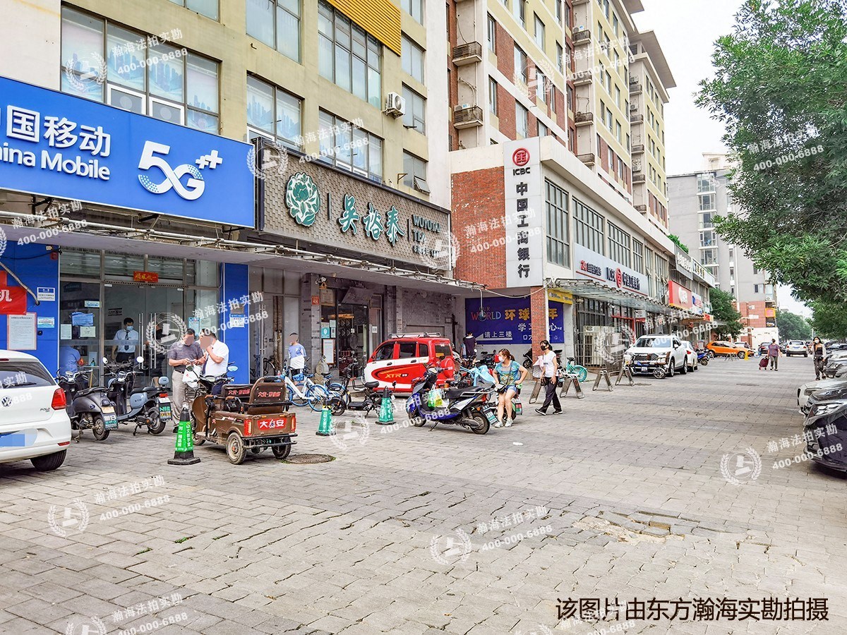样本53号楼1单元402室