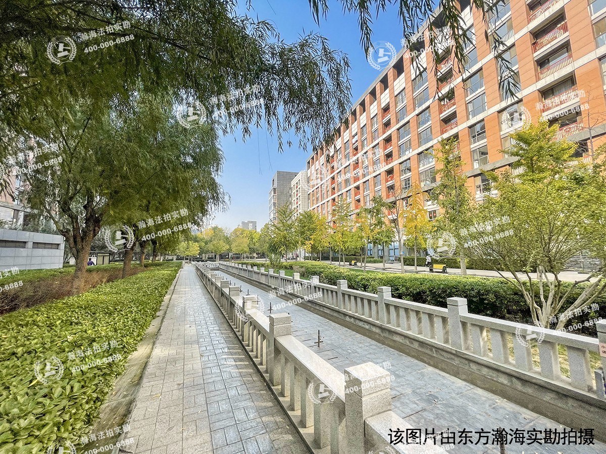 紫光发展大厦B座1单元302室