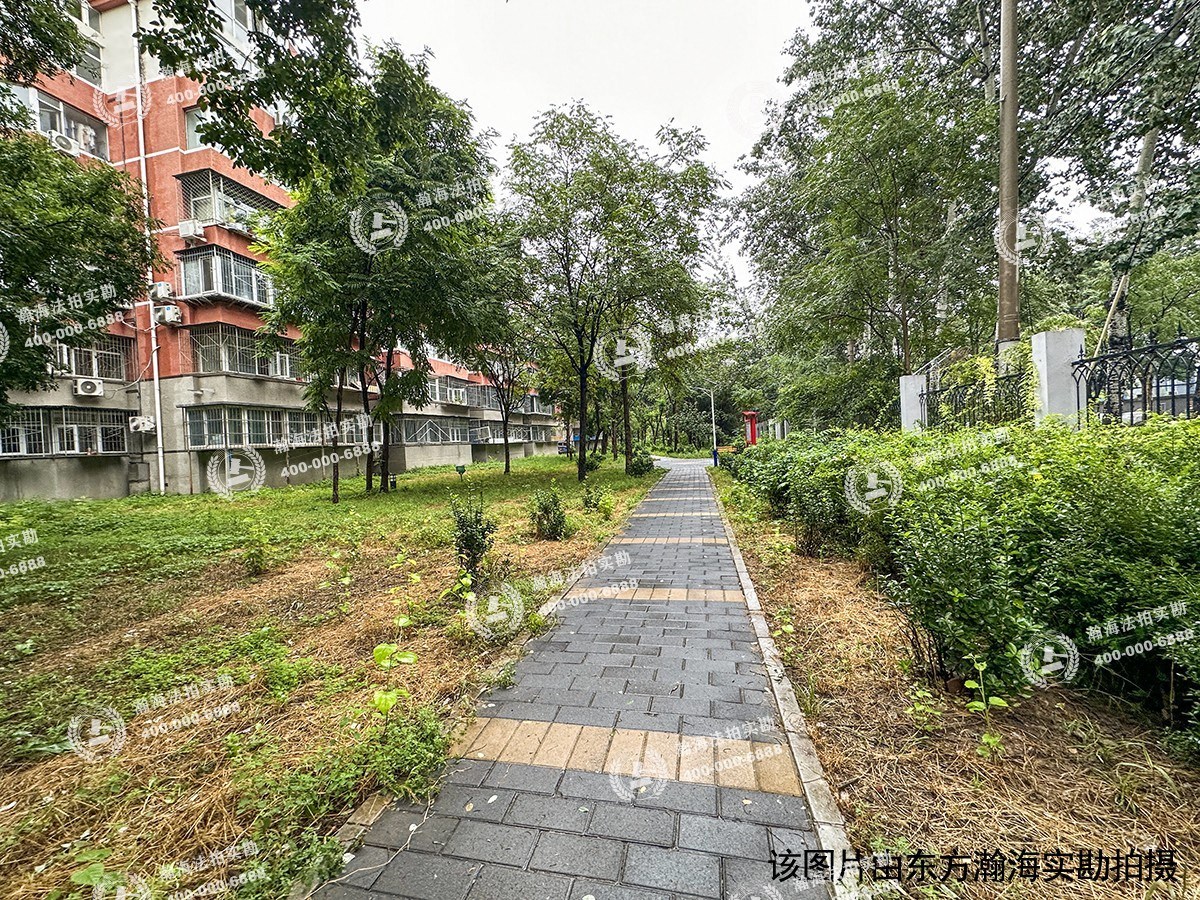建材城东一里21号楼2单元402室
