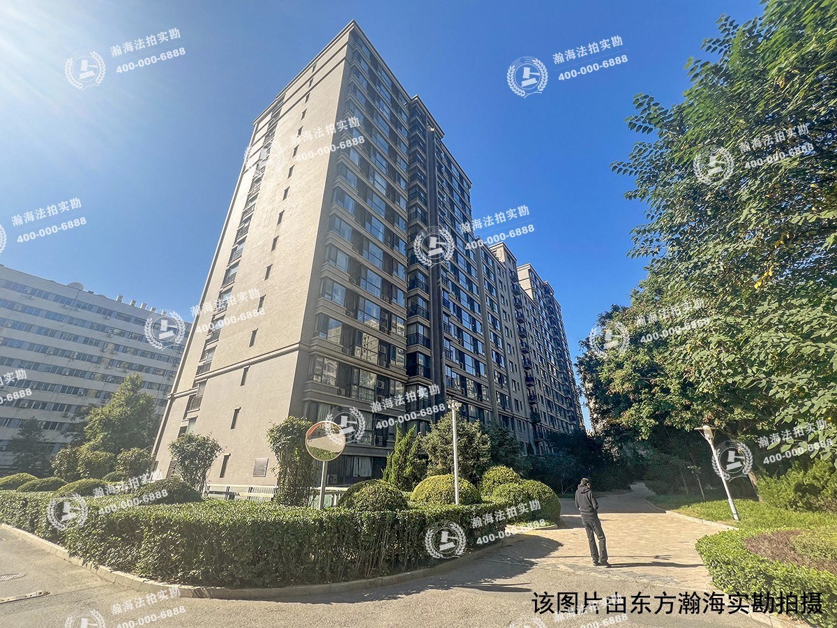 华彩国际公寓6号楼202室