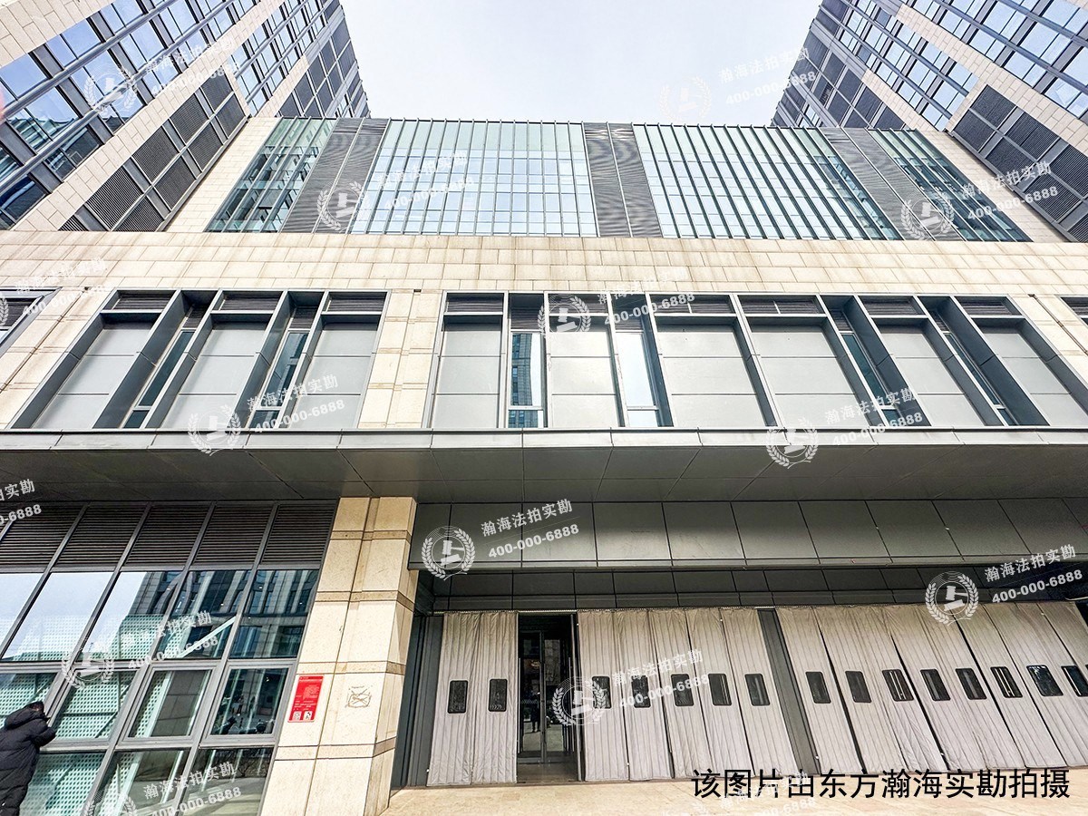 绿地启航社6号楼1015室
