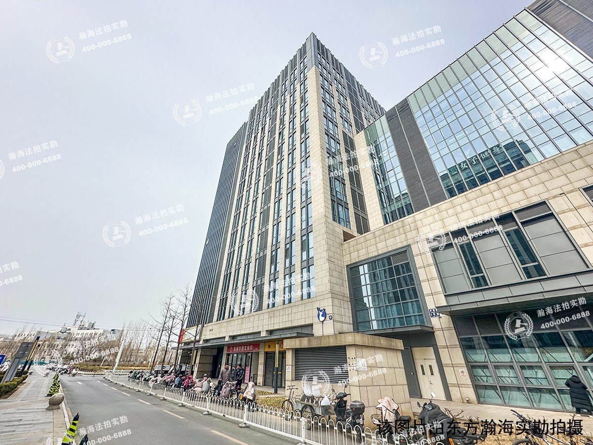 绿地启航社6号楼1015室