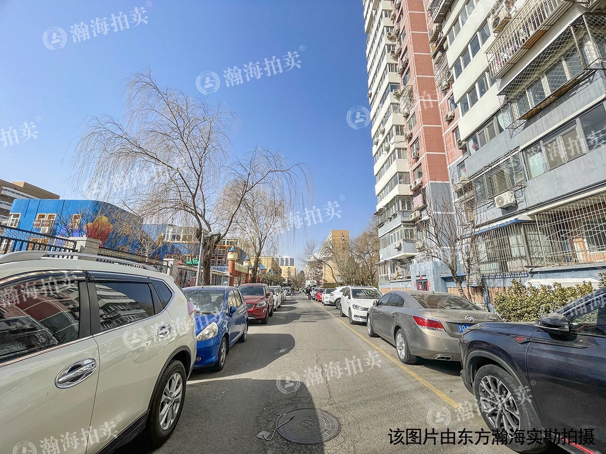 绿地启航社9号楼515室