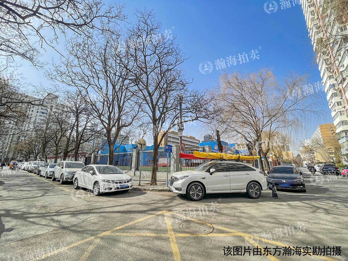 绿地启航社9号楼515室
