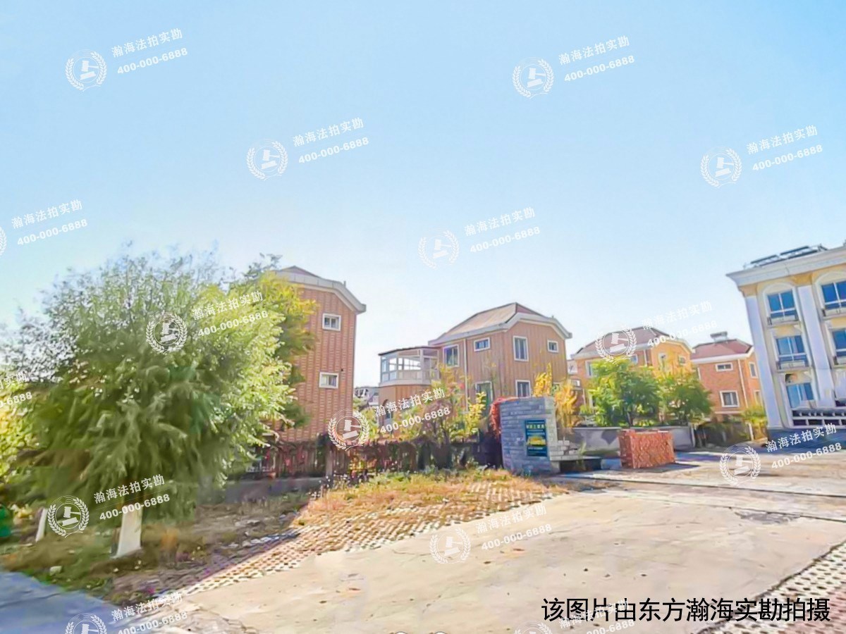 龙聚山庄3号楼108、208室