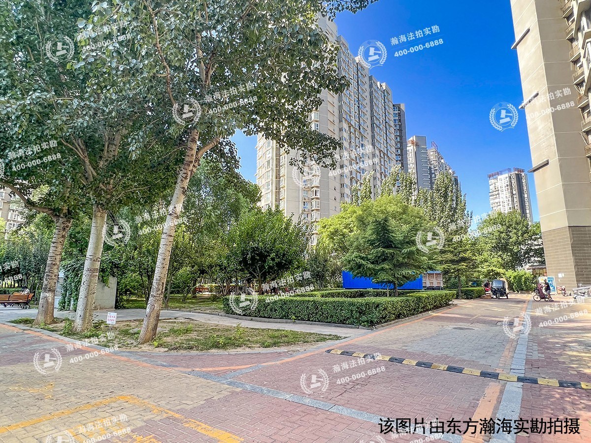绿地中央广场3号楼1009室