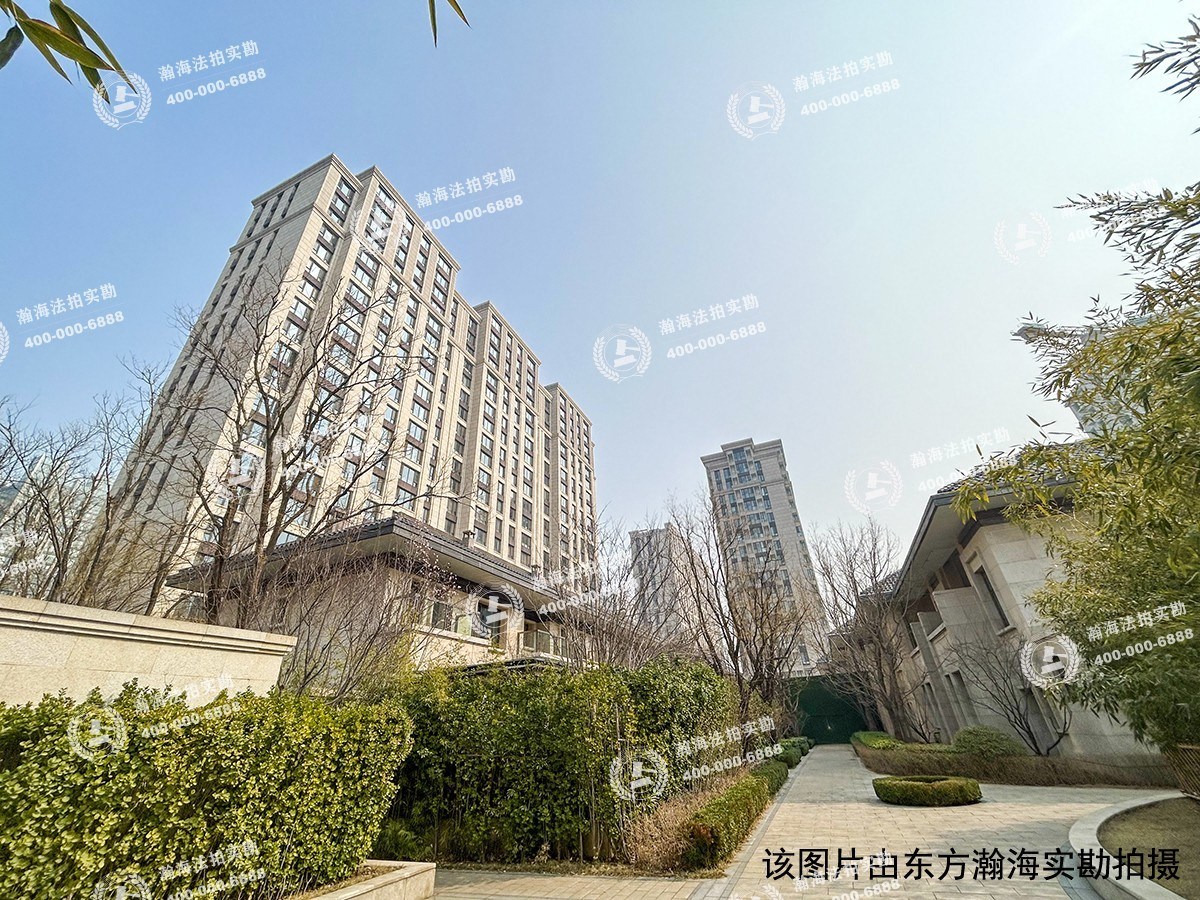 紫宸院2-6号楼1单元402室