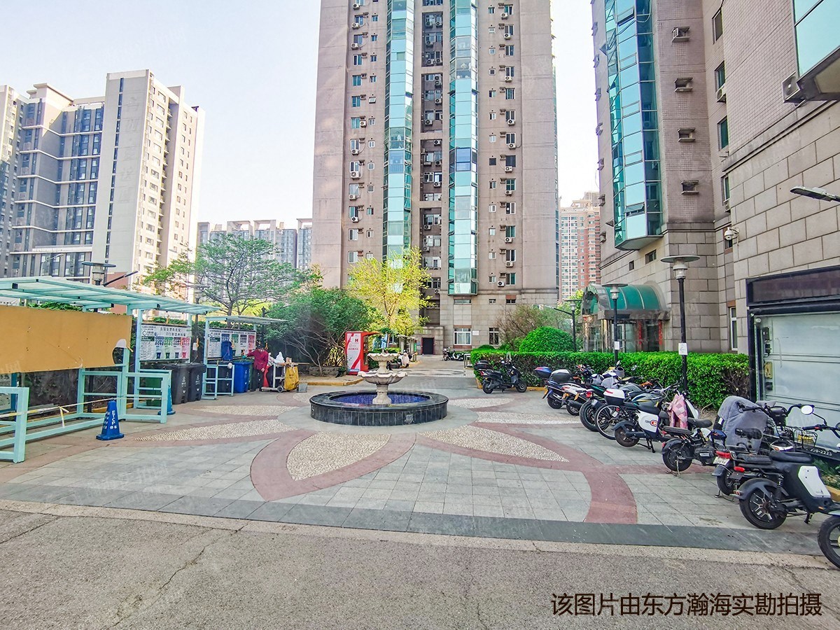 城市广场3号楼18D室