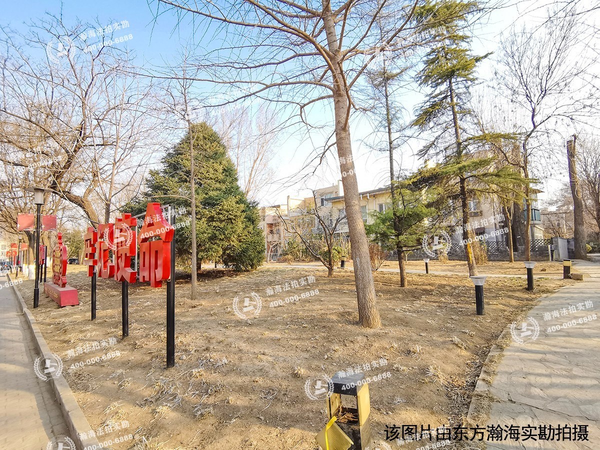 翡翠城二期236号楼1室