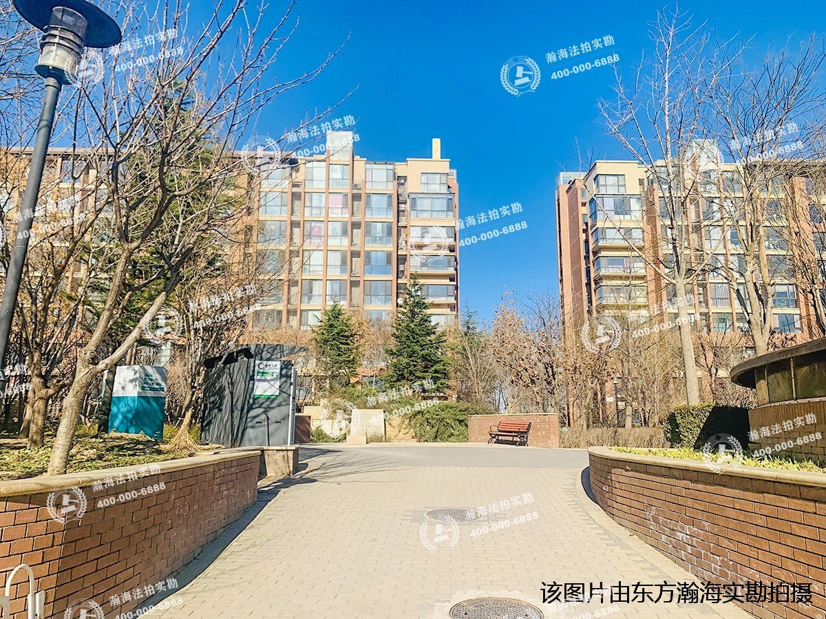 8哩岛16号楼1单元501室