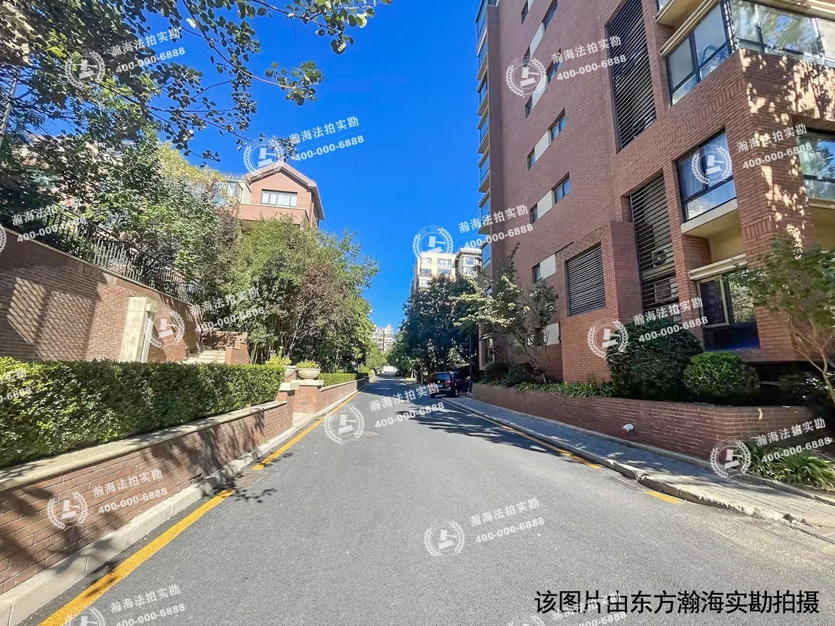 8哩岛16号楼1单元501室