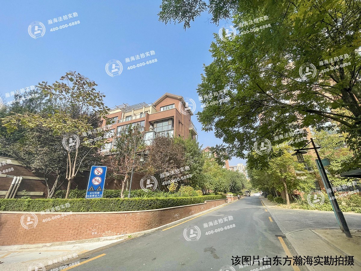 8哩岛16号楼1单元501室
