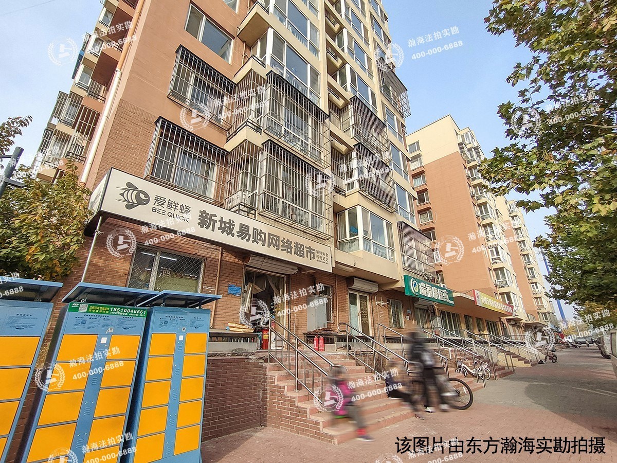 8哩岛16号楼1单元501室