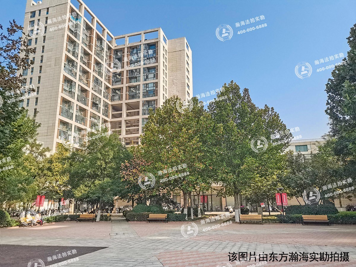 鸿坤理想城大满贯4号楼1406室