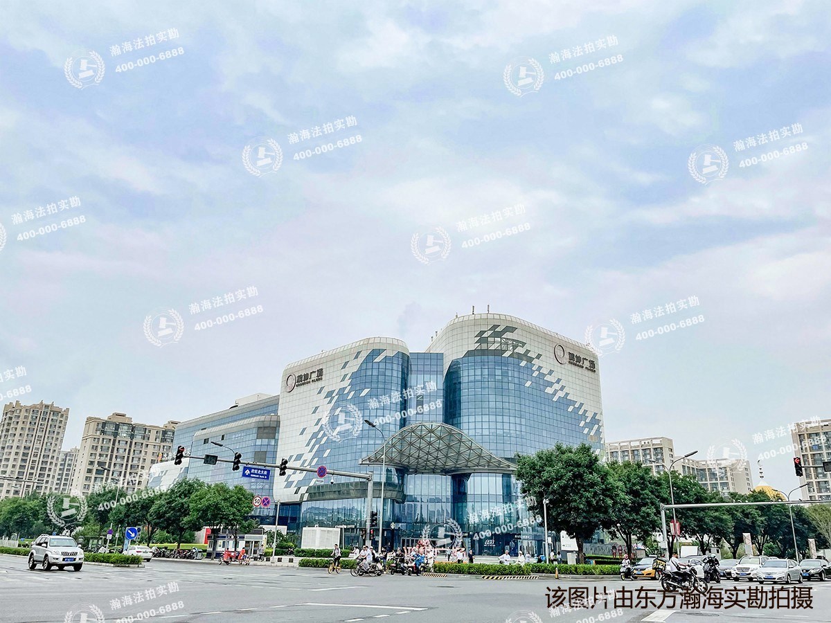 鸿坤理想城大满贯4号楼1406室