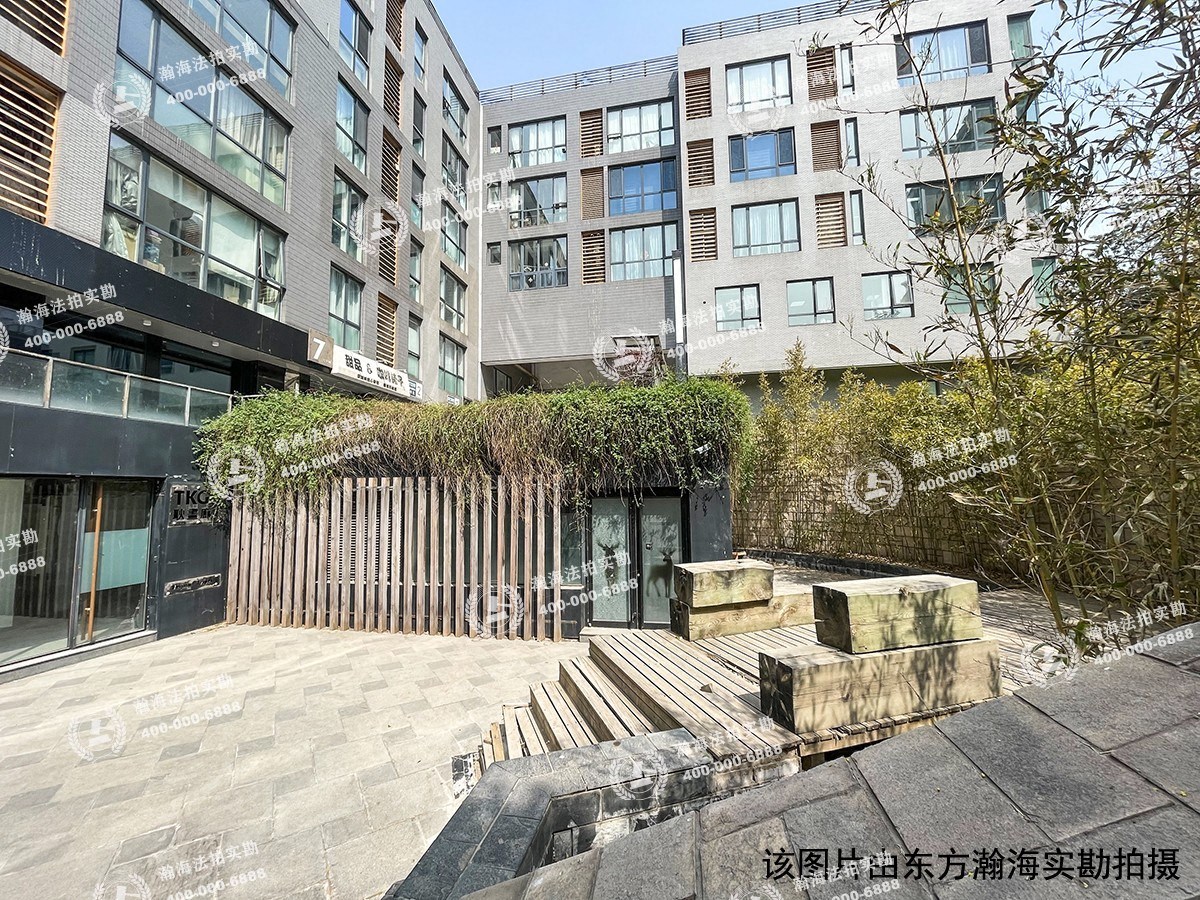 雍和家园二期1号楼206室