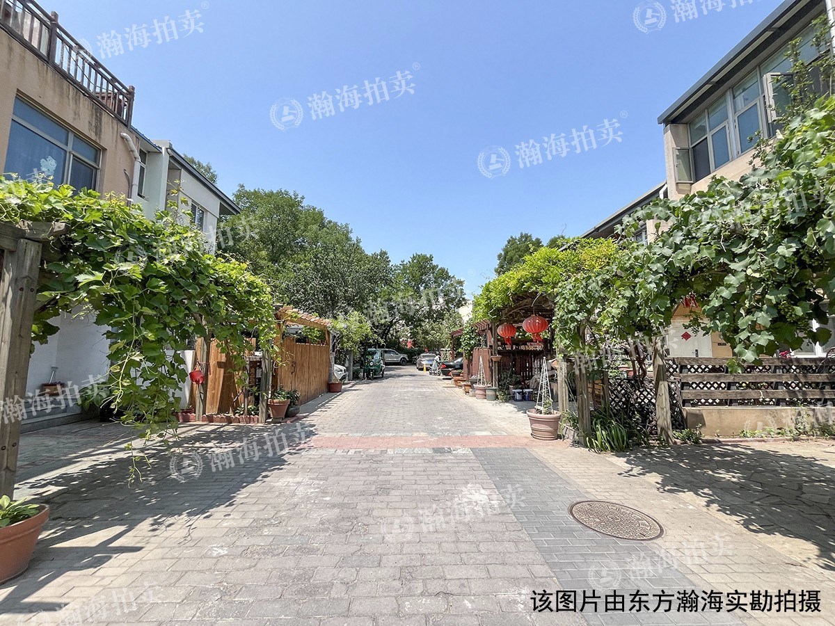 翡翠城二期236号楼1室
