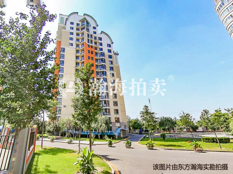 恋日花都13号楼705室