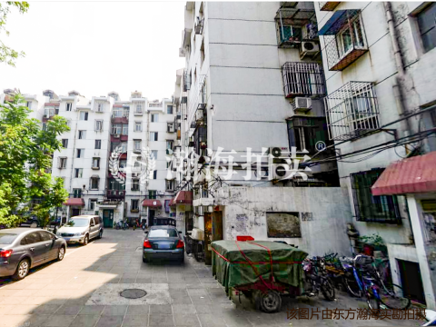 南华小区1号楼5单元302室