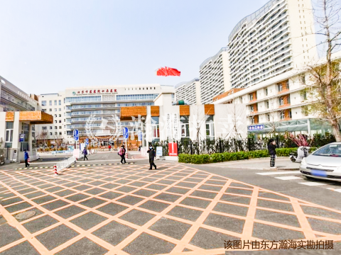 龙祥小区丁31号楼2单元402室