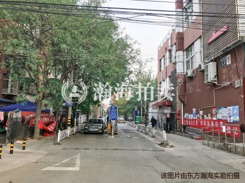 和义东里五区8号楼10单元302室